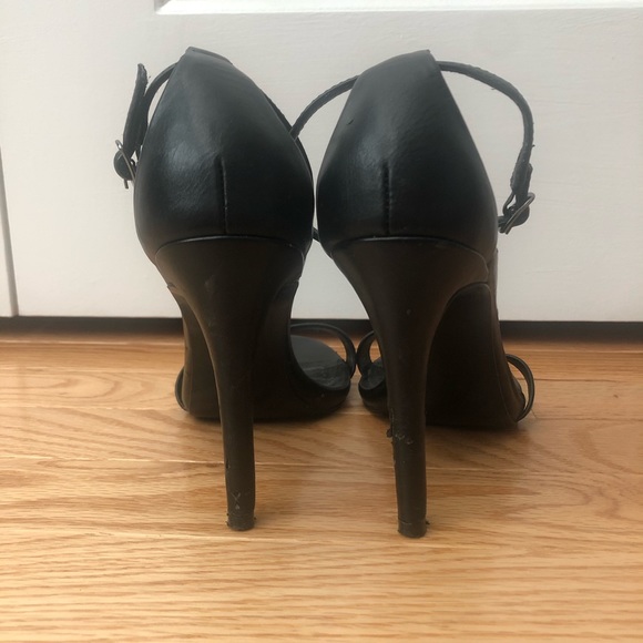 Steve Madden black thin strap heel - Picture 3 of 4